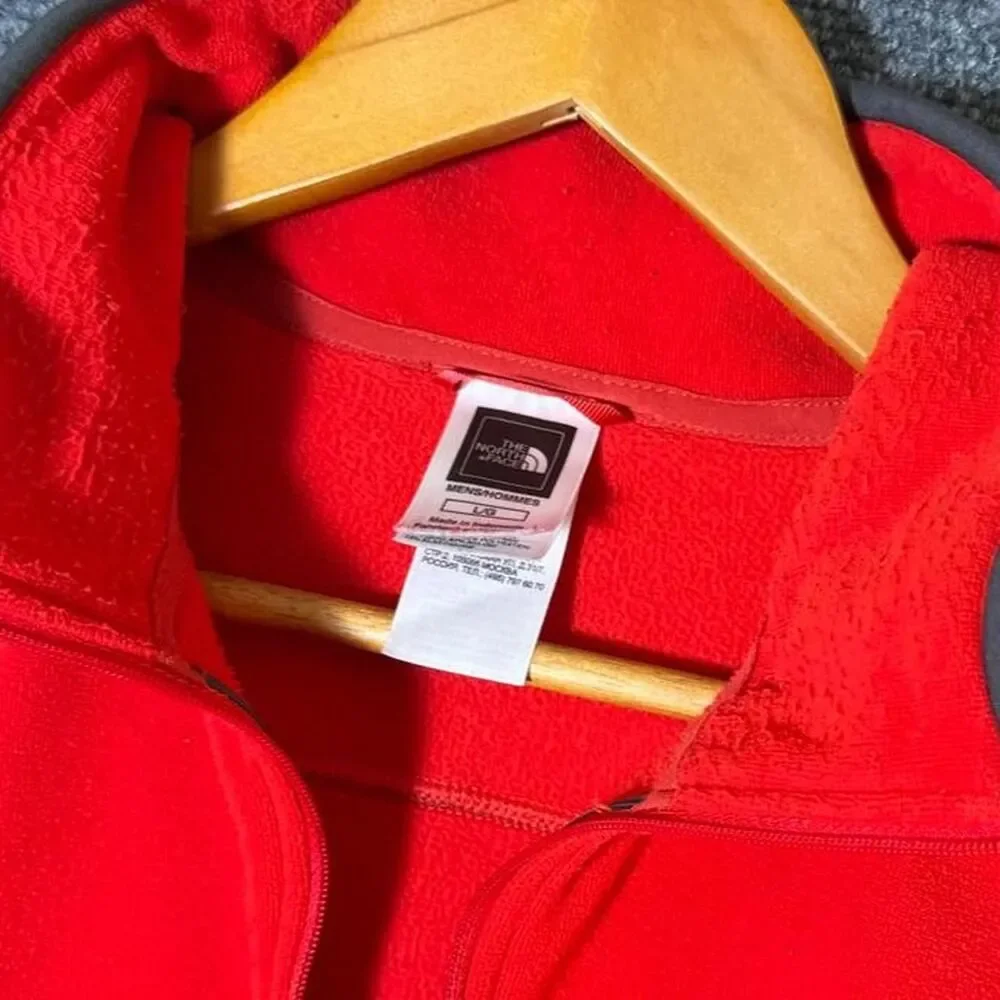 The North Face Polartec Classic Fleece 1/4 Zip Pullover Mens Large Red Zip Pocke